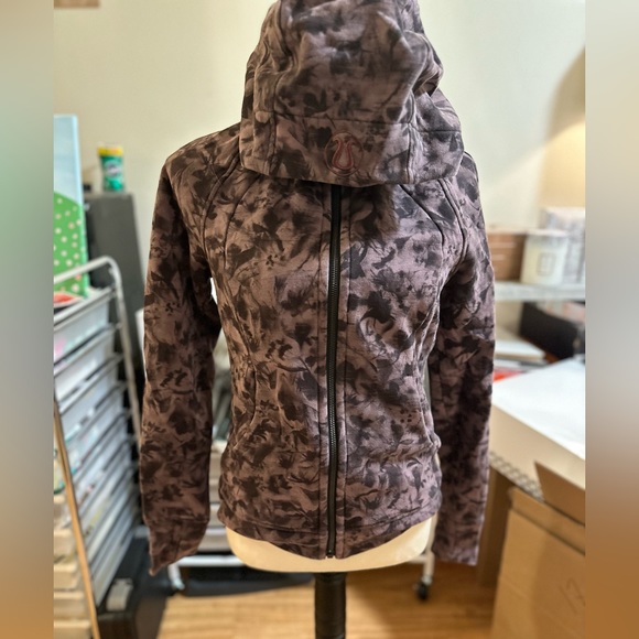 Lululemon scuba hoodie - Picture 5 of 8